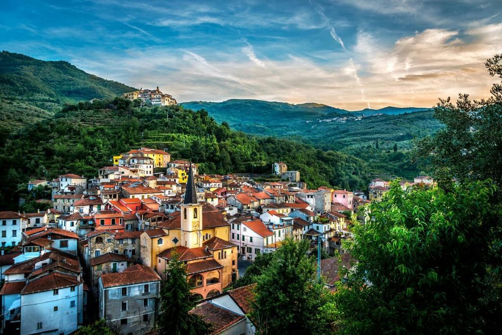 Il Cuore Del Borgo - Holiday Home Borgomaro Ngoại thất bức ảnh